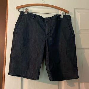 Banana Republic Size 6 Bermuda Shorts
